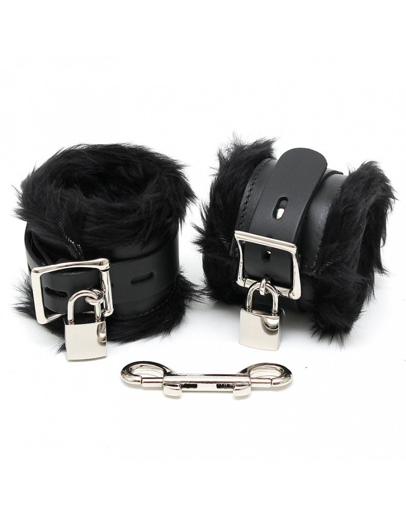 https://www.rimba.eu/11494-large_default/rimba-padded-handcuffs-luxe-7cm-wide.jpg